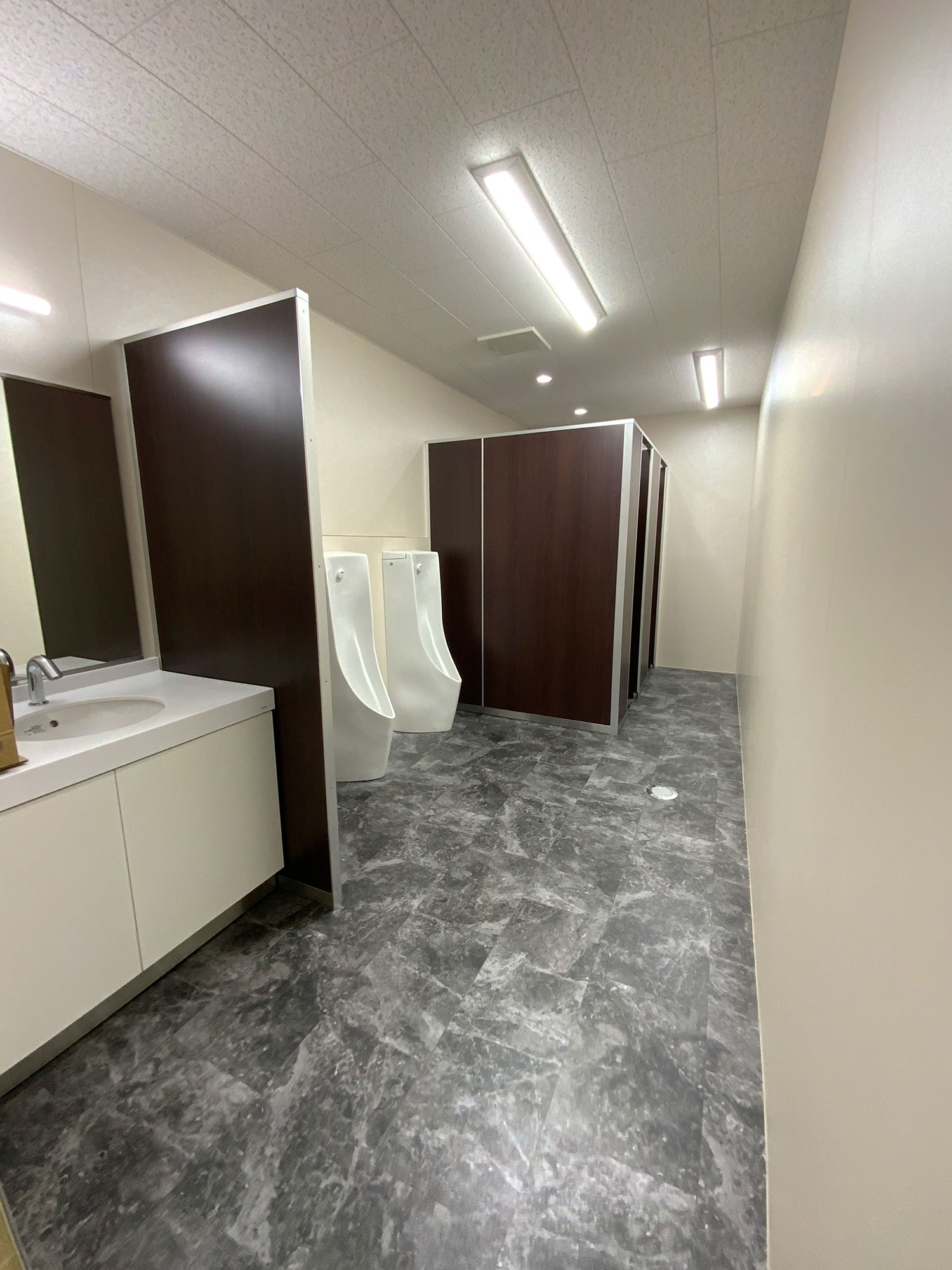 工場兼本社事務所（京都）、トイレの改修事例 画像3