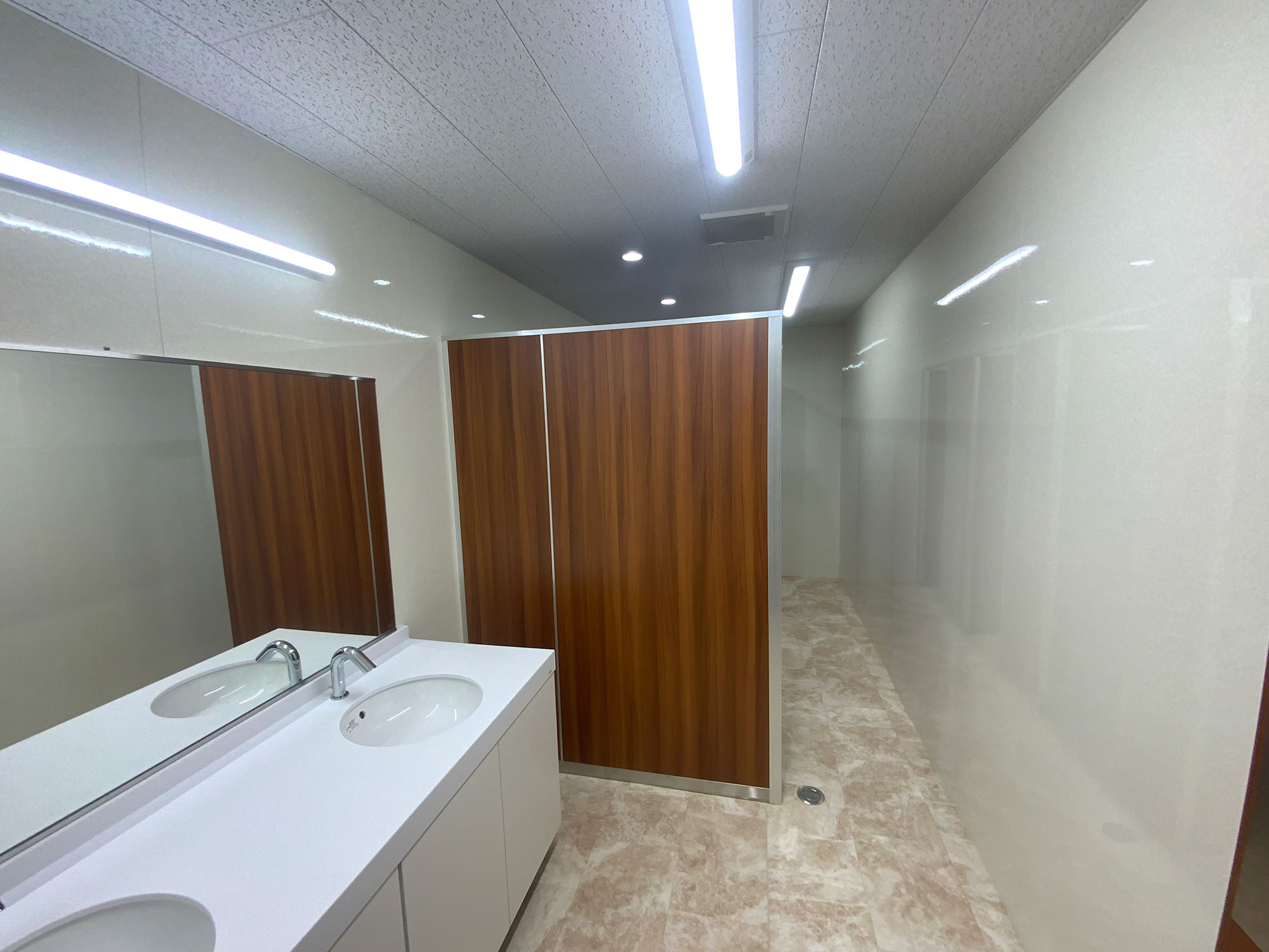 工場兼本社事務所（京都）、トイレの改修事例 画像4